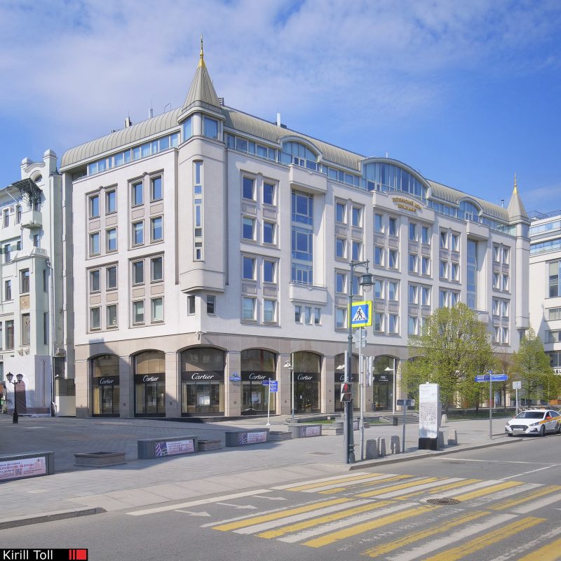 Петровка 5, Берлинский дом, детали фасада, эркеры