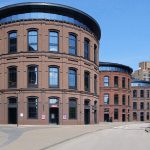 Отреставрированный газгольдер, современные офисы внутри исторического здания, БЦ Арма