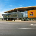 ТЦ Столица Московский, фрагмент фасада и навигация, улица Никитина