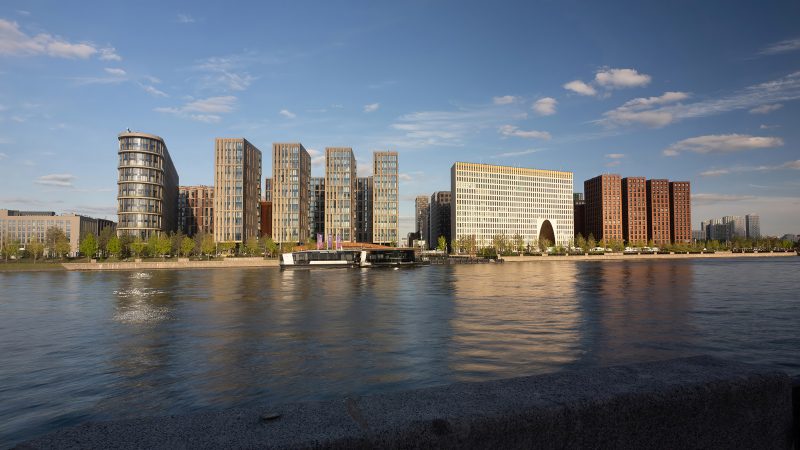 ЗИЛАРТ, дома-кометы и зайцы, вид с набережной Марка Шагала, Даниловский район