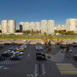 Вид на жилую застройку Солнцево с балкона ТРЦ Небо, улица Авиаторов 18