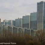 Фасад ЖК Береговой, волнообразная пластика из анодированного алюминия, 49-й квартал, Филёвский Парк, ЗАО