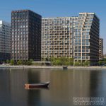 Панорама ЖК Ривер Парк через воду, вид на каскадные террасы Дома-маяка, Нагатинский затон