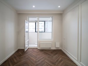 Фотосъемка балконного блока. Естественный свет и визуальное расширение пространства комнаты.