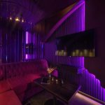 Маленький зал для караоке