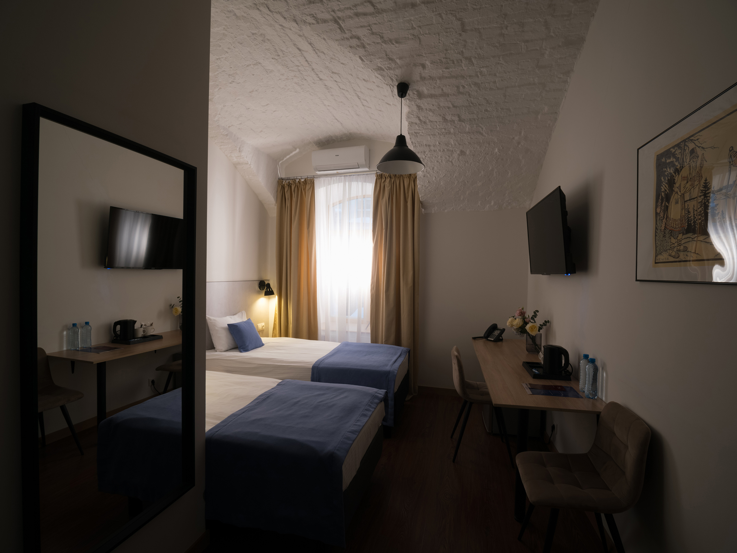 Сырой файл для ознакомления Необработанный кадр гостиницы. Москва, Кирилл Толль