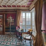 Работы фотографа Кирилла Толль. Гостиничный интерьер. Функциональное решение пространства соответствует международным стандартам