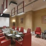 Рабочий кабинет в гостиничном номере