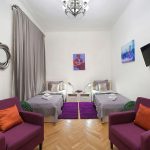 Игровая комната с бильярдным столом