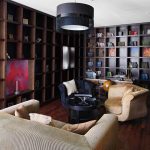 Как профессиональная фотосъемка может преобразить портфолио отеля? Этот снимок спальни, сделанный Кириллом Толль, демонстрирует идеальную компоновку кадра и цветокоррекцию, которые вызывают желание остановиться здесь. Доверьтесь эксперту.