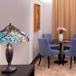 Зачем отелю профессиональная фотосъемка обеденных зон? Этот кадр демонстрирует, как фотограф Кирилл Толль создает привлекательные изображения функциональных пространств для приема пищи.