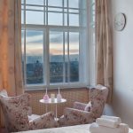 Дневной вид на Москву из номера домашнего отеля | Панорамные окна | Кирилл Толль