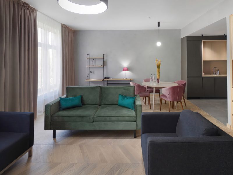 Интерьерная съемка с разным освещением