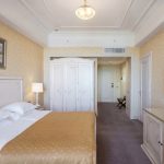 Как профессиональная фотография увеличивает бронирования в отеле? Работа Кирилла Толля демонстрирует привлекательность номеров. Съемка в отелях Москвы, Зеленограда, Солнечногорска, Клина и северного Подмосковья.