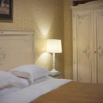 Съемка интерьеров отелей для сайтов бронирования. Фотограф Кирилл Толль создает качественный контент для гостиниц Москвы и Подмосковья. Обслуживаем Одинцовский район, Красногорск, Истру, Звенигород и другие направления.