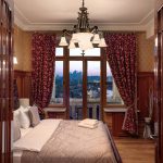 Интерьер гостиной в номере домашнего отеля, сталинская архитектура | Кирилл Толль