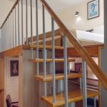 Завершающий кадр фотосессии двухуровневого номера в Москве от фотографа Кирилла Толля. Профессиональный подход к съемке интерьеров помогает отелям привлекать больше гостей через качественные визуальные материалы.