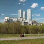 Вид на ЖК Река и ЖК Небо — архитектурная фотография Кирилла Толль, Мичуринский проспект