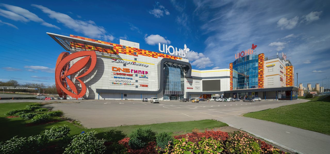 Панорама ТРЦ Июнь на Знаменской улице в Красногорске
