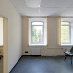 Потолок Армстронг с LED-панелями и датчиками