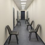 Широкоугольный кадр офиса: чистовая отделка