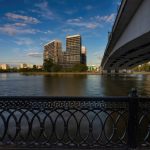 Панорамная архитектурная съемка ЖК Фрост с отражением в Москве-реке у Автозаводского моста фотограф Кирилл Толль