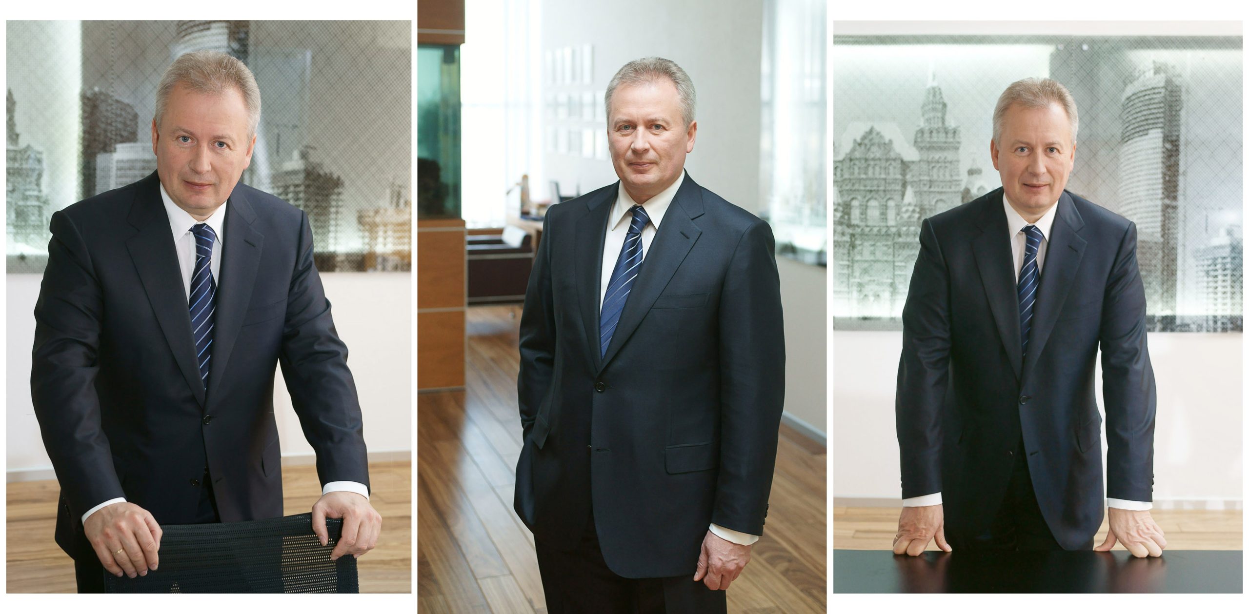 Мужчина в синем костюме в полный рост в кабинете, центральная часть триптиха